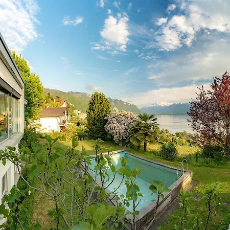 In Splendid With Parking-stunning View Guest house *